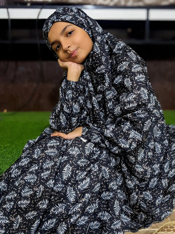 KIDS NAMAZ CHADDAR WITH FULL SLEEVES - Elite Leaf in Black (5 to 12 Years)